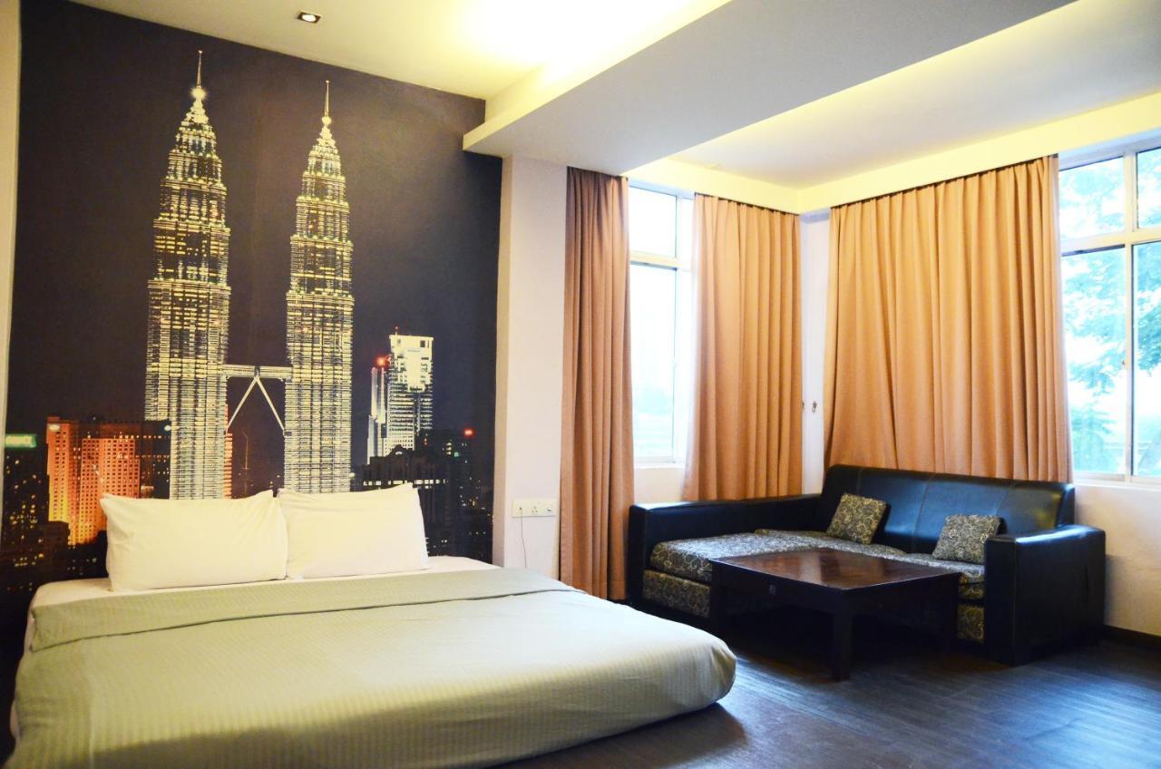 Newland Hotel Johor Bahru Zewnętrze zdjęcie